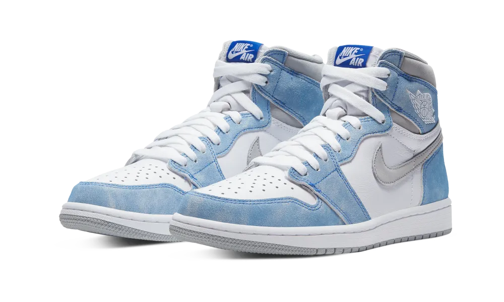 Air Jordan 1 Retro High OG Hyper Royal