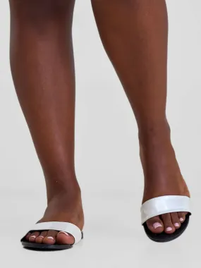 Be Unique Summer Sandal - White