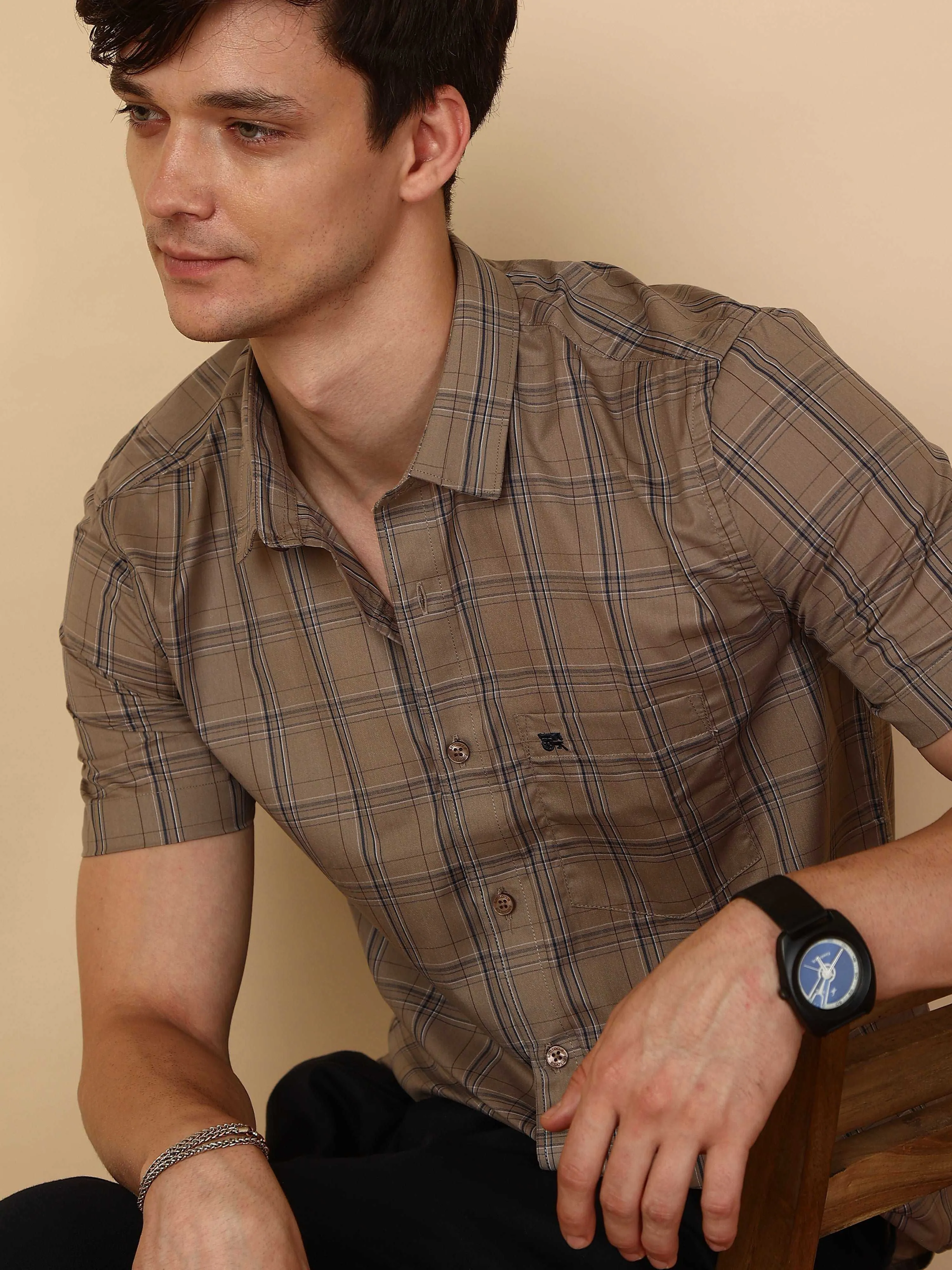 Beige casual check half sleeve shirt