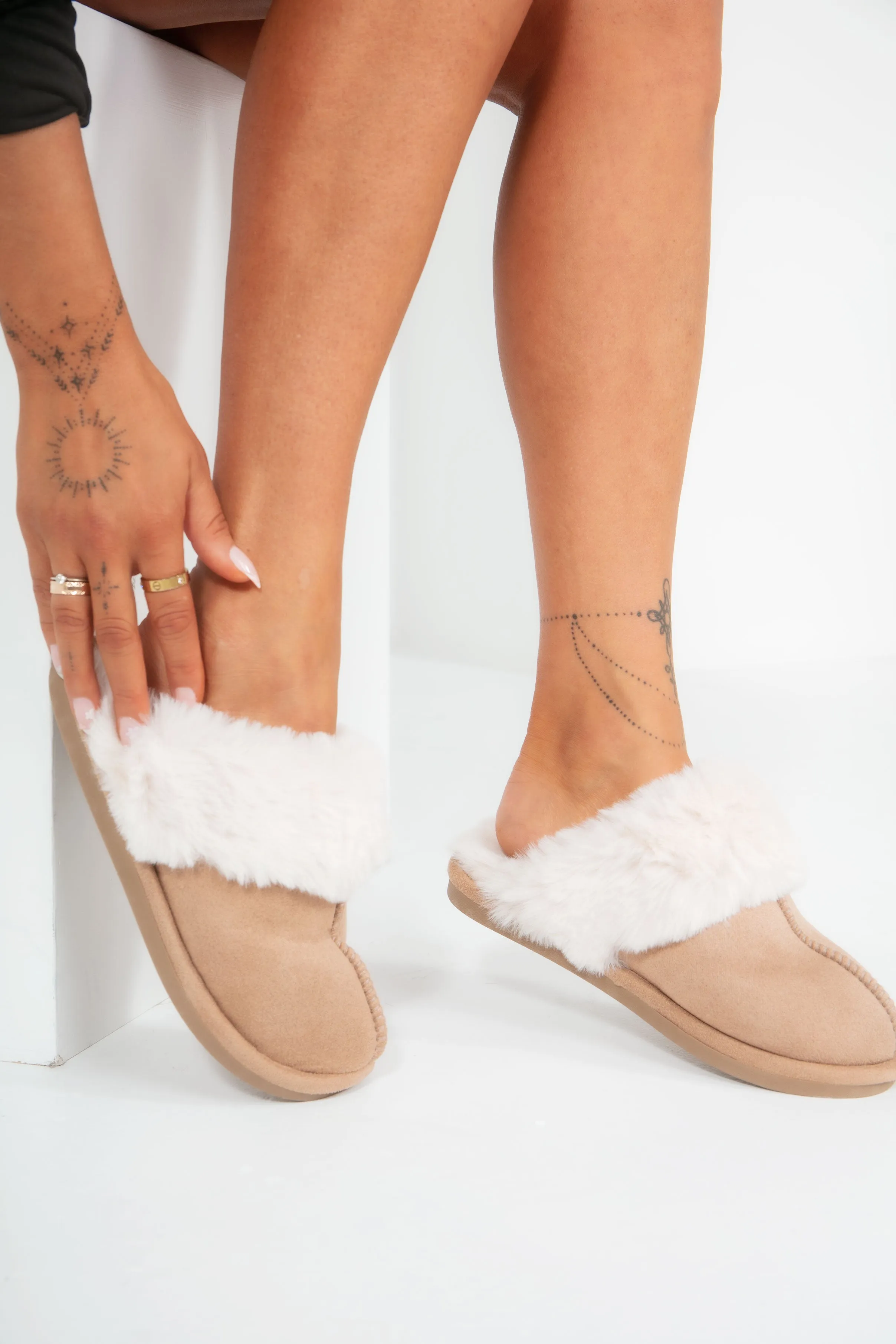 Hadlee Camel Faux Fur Slippers